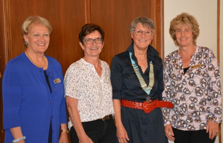 Hanna Lienhard mit den Präsidentinnen der Clubs Schaffhausen, Frauenfeld und Winterthur (v.l.)
